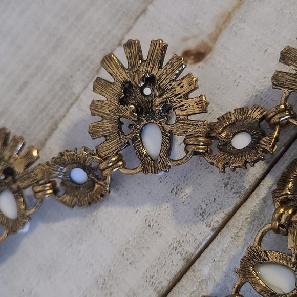 Vintage Jewelry Box Statment Necklace Crystal Stone Acrylic Gold Tone Extender - Picture 9 of 10